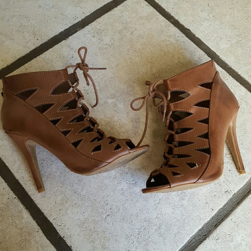 Chinese Laundry peep toe booties heels